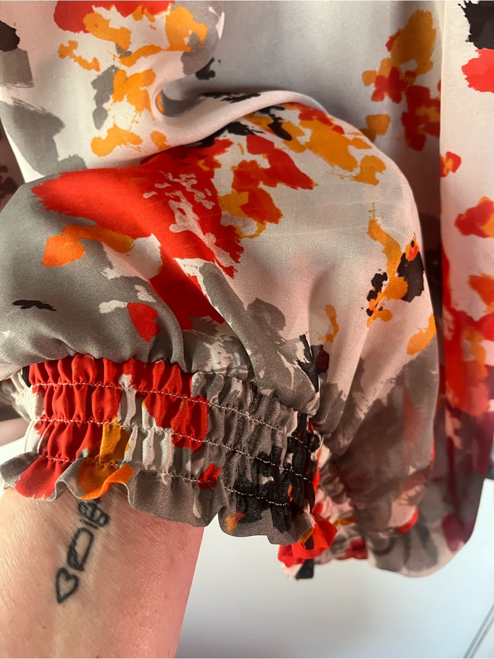 The Limited Red, Gray & Orange Floral Scoop Neck Blouse - Picture 4 of 8